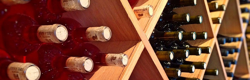 producent regałów na wino